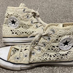Lace Converse womens